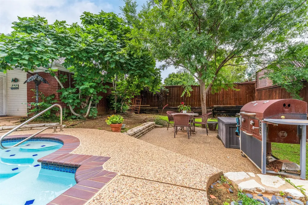 6703 Landover Hills Lane Arlington TX 76017