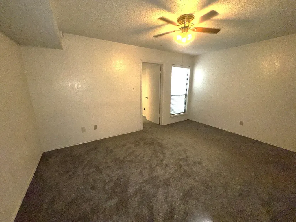 2300 Balsam Drive Arlington TX 76006