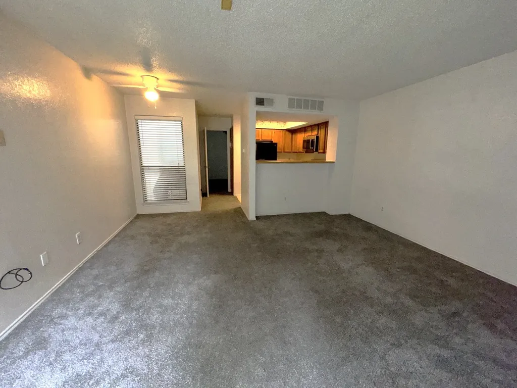 2300 Balsam Drive Arlington TX 76006