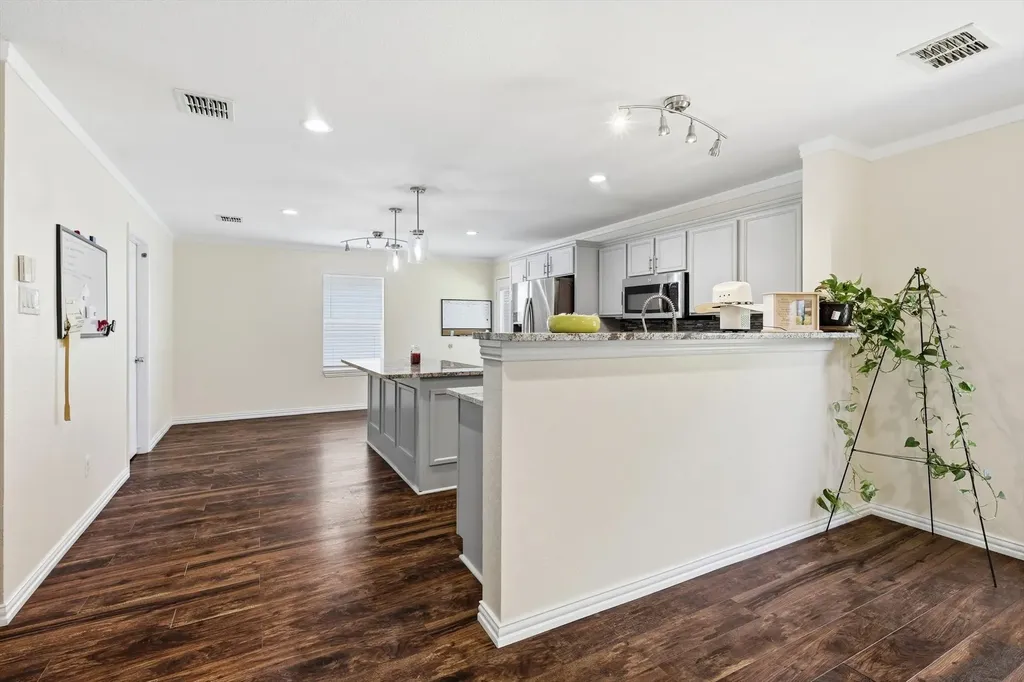 800 Poncho Lane Haslet TX 76052