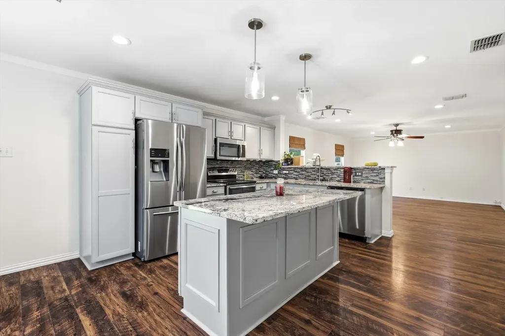 800 Poncho Lane Haslet TX 76052
