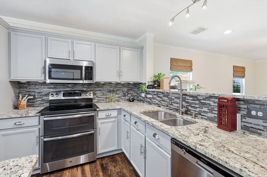 800 Poncho Lane Haslet TX 76052