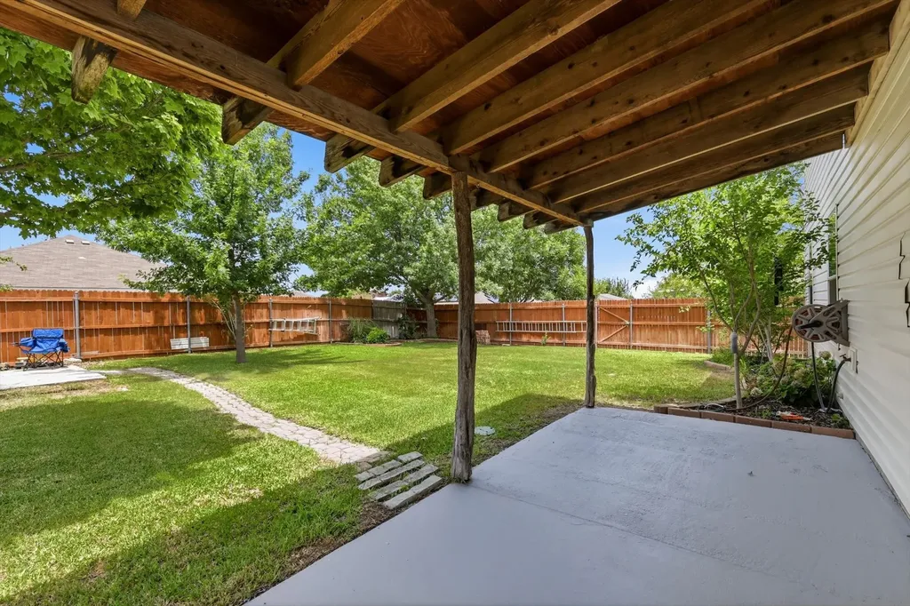 800 Poncho Lane Haslet TX 76052