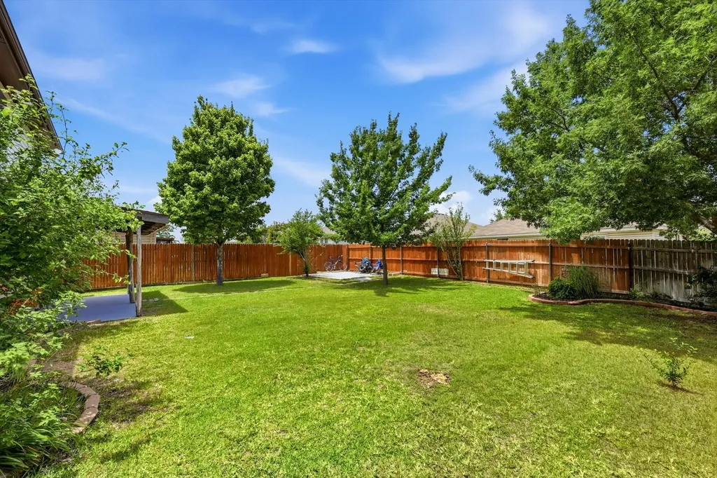 800 Poncho Lane Haslet TX 76052