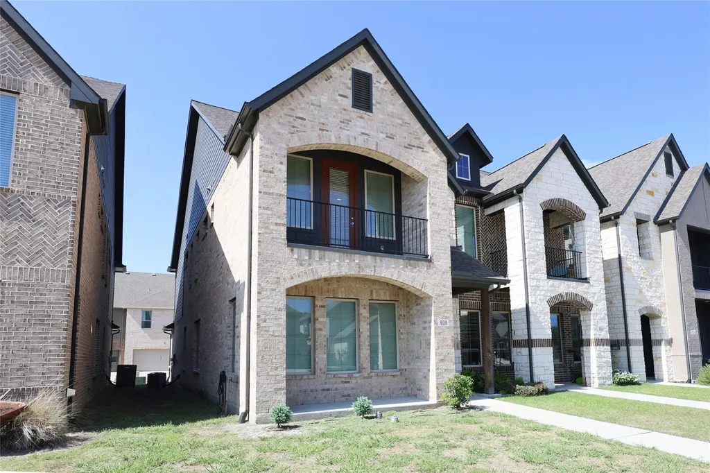 808 Eaglescliffe Landing Wylie TX 75098