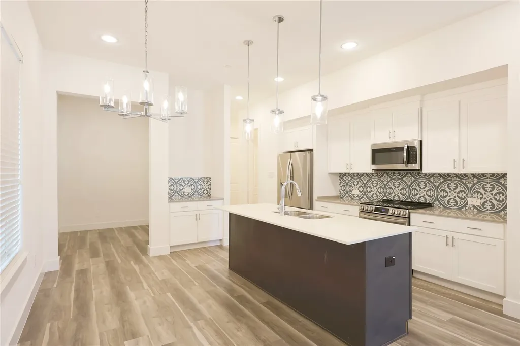 808 Eaglescliffe Landing Wylie TX 75098