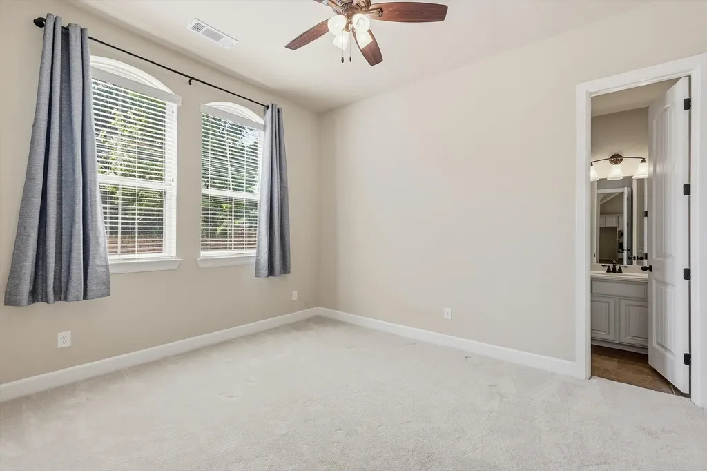 6901 Golf Green Drive Arlington TX 76001