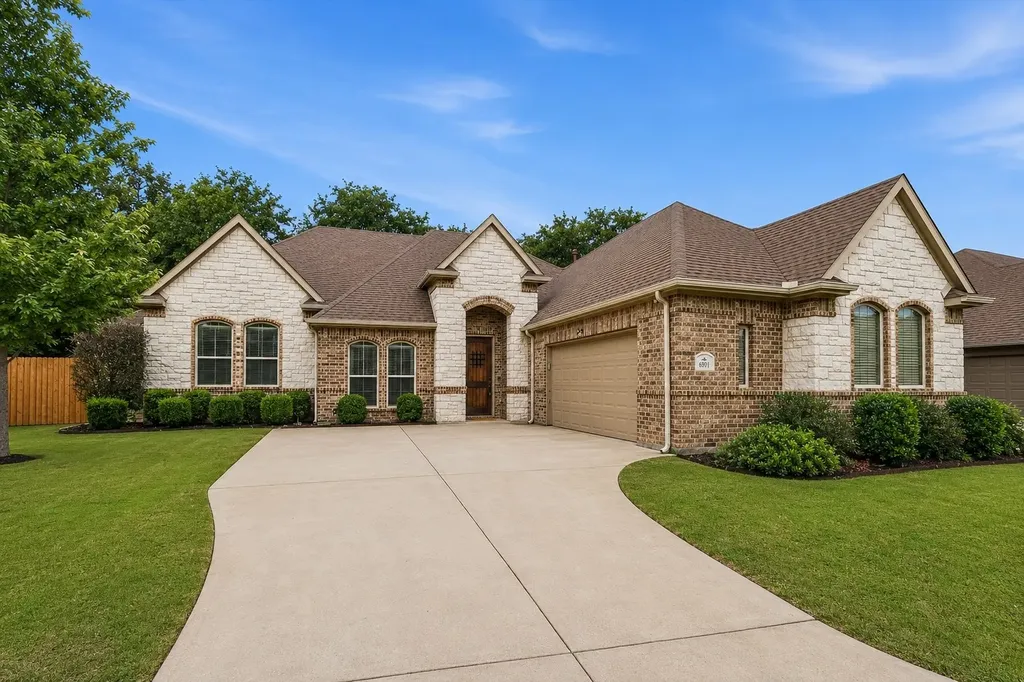 6901 Golf Green Drive Arlington TX 76001
