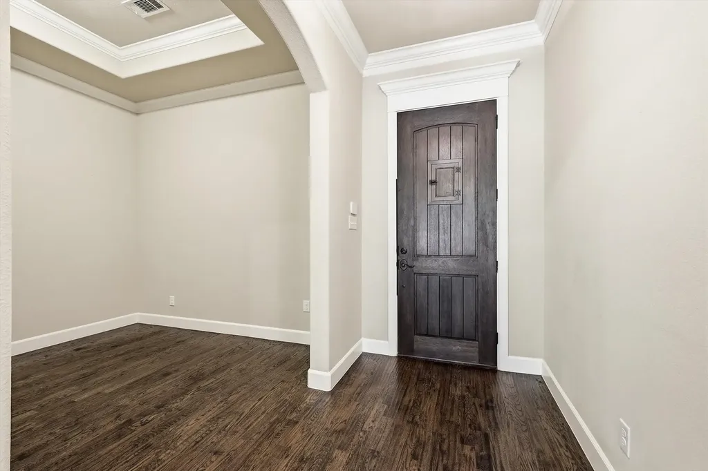 6901 Golf Green Drive Arlington TX 76001