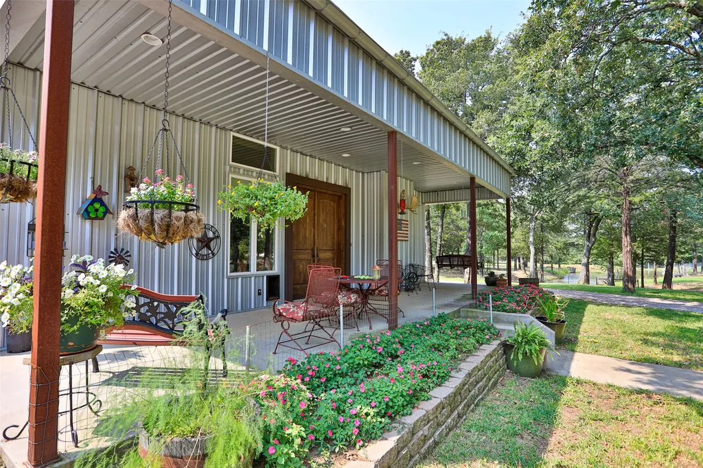 3724 County Road 211 Gainesville TX 76240