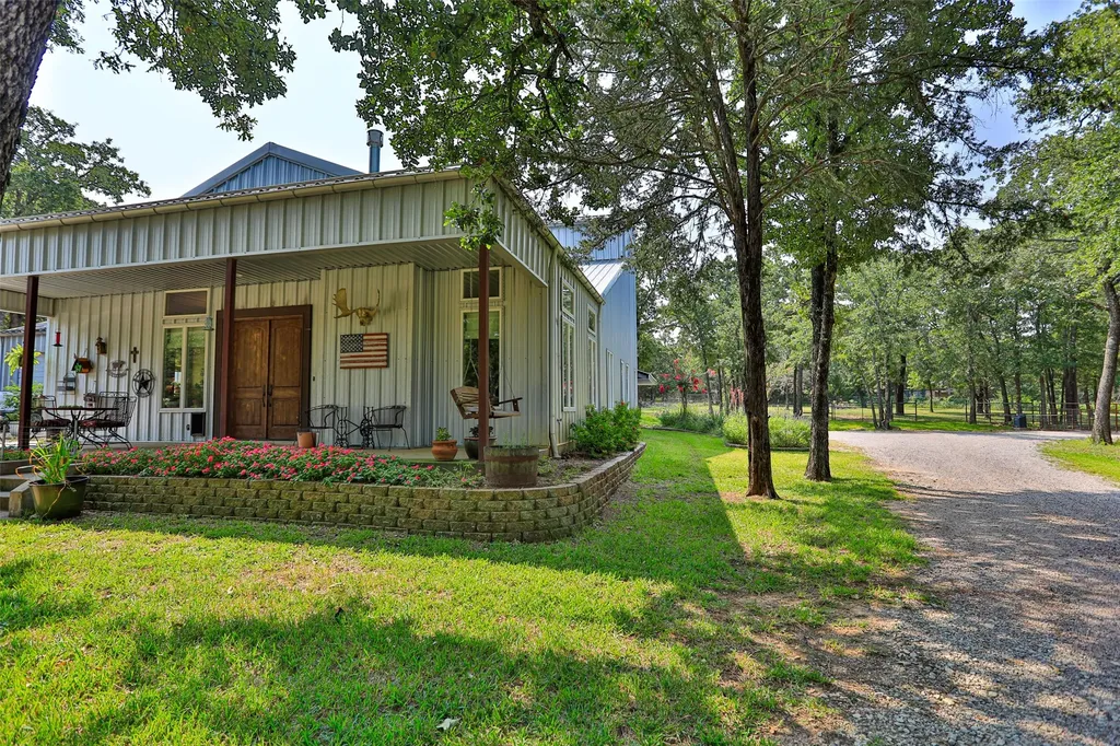 3724 County Road 211 Gainesville TX 76240