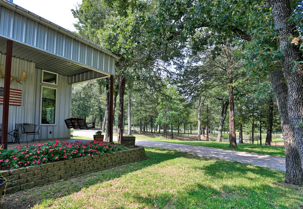 3724 County Road 211 Gainesville TX 76240