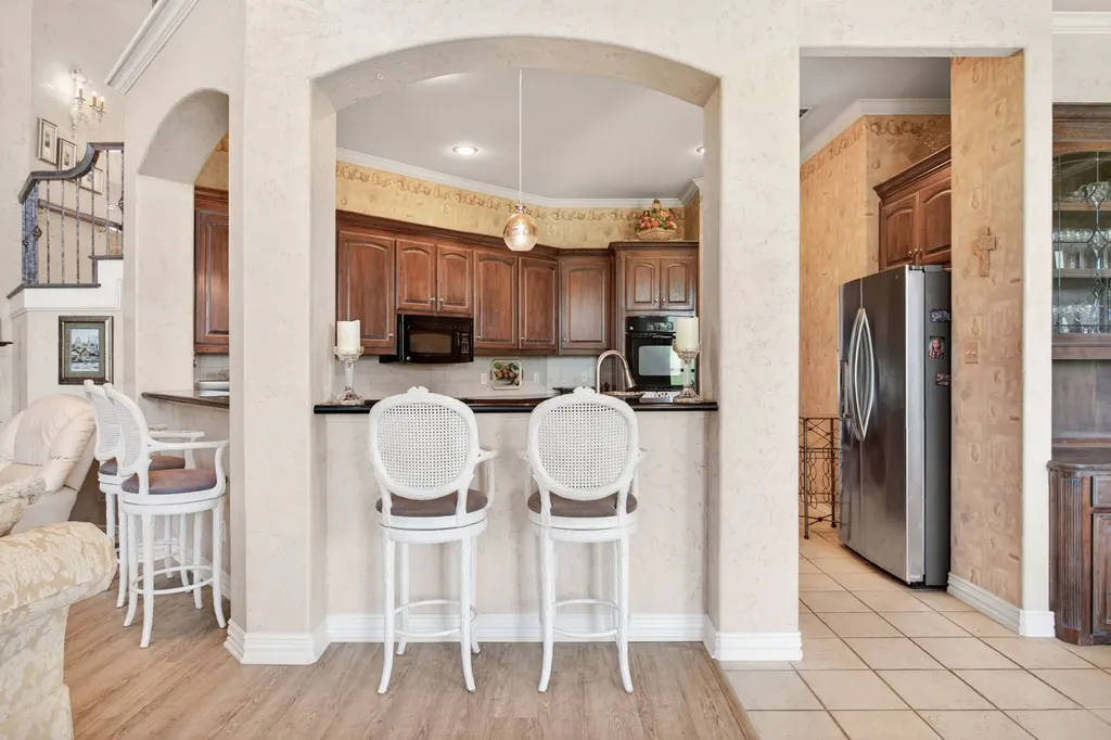 865 Thomas Crossing Drive Fort Worth TX 76028