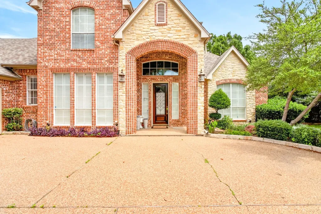 865 Thomas Crossing Drive Fort Worth TX 76028
