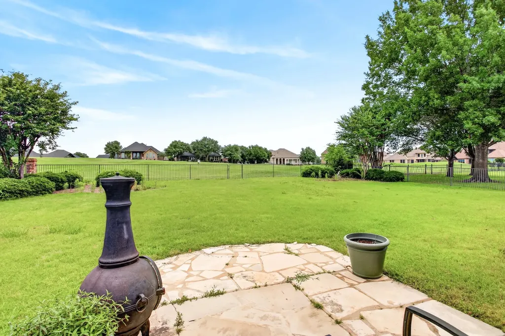 865 Thomas Crossing Drive Fort Worth TX 76028