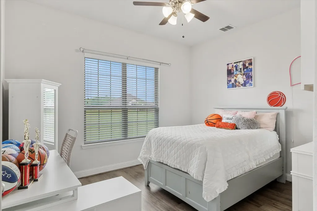 425 Private Road 7017 Edgewood TX 75117