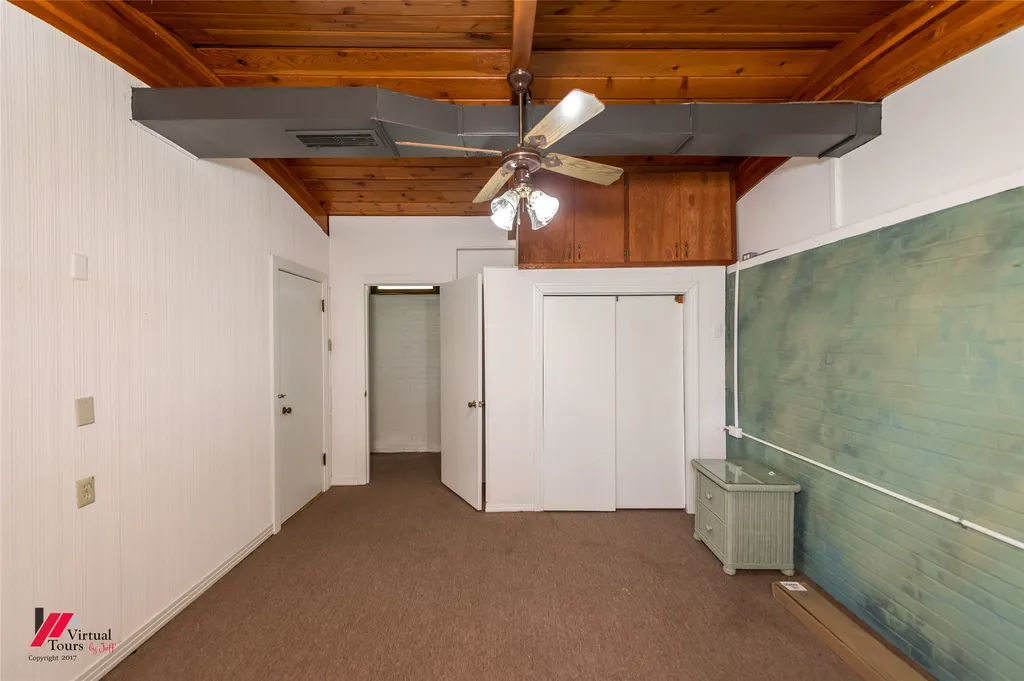 300 S Main Street Springhill LA 71075