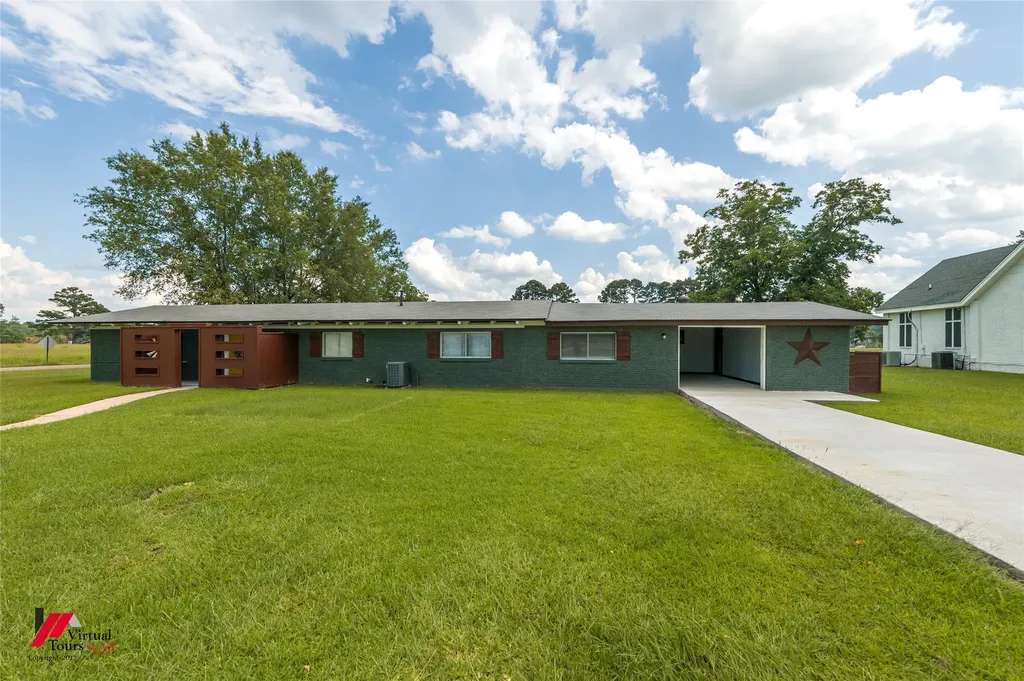 300 S Main Street Springhill LA 71075