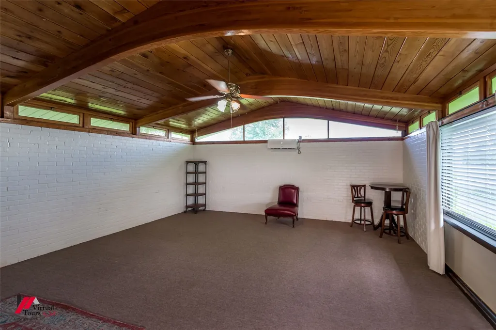 300 S Main Street Springhill LA 71075