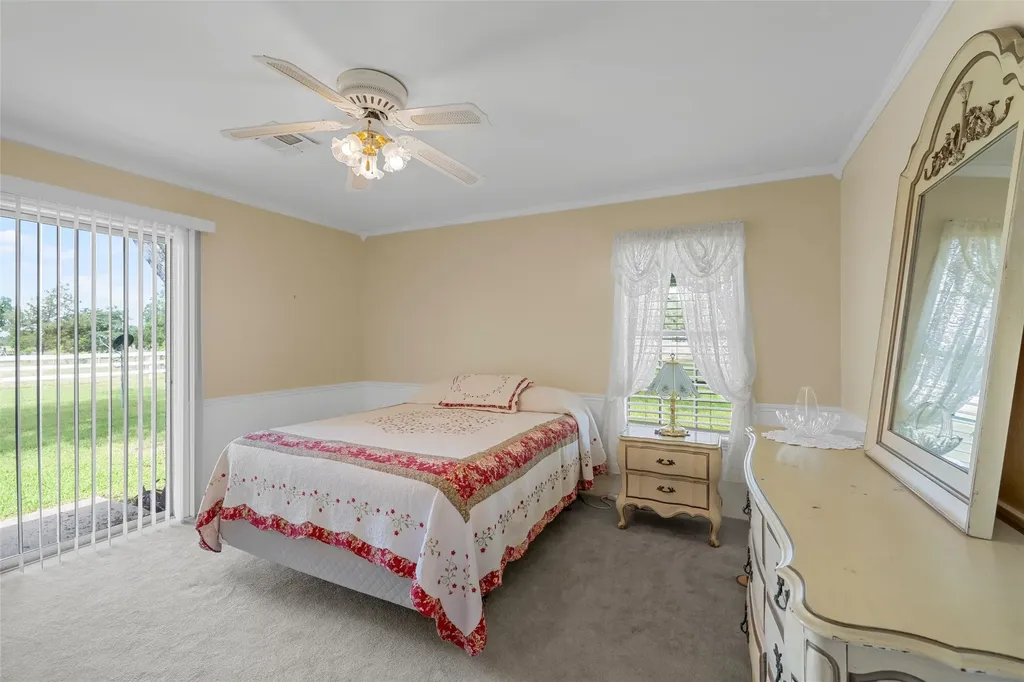803 S Stallworth Rosebud TX 76570
