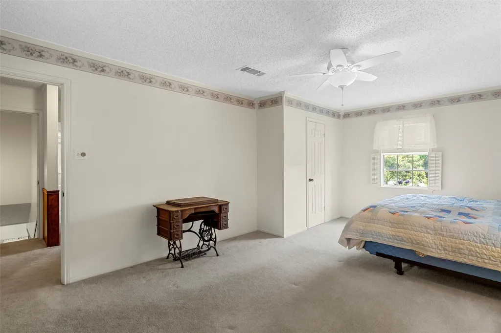 803 S Stallworth Rosebud TX 76570
