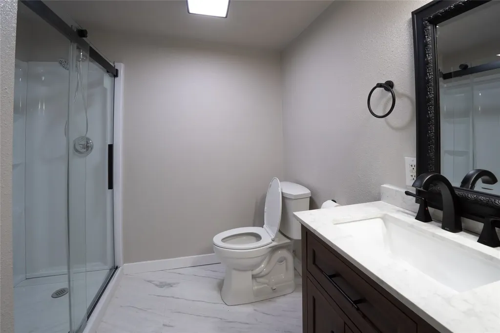 124 Armada Loop Payne Springs TX 75156