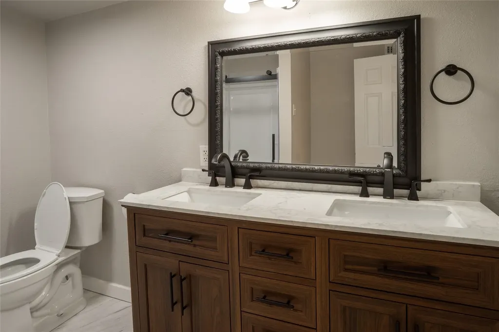 124 Armada Loop Payne Springs TX 75156