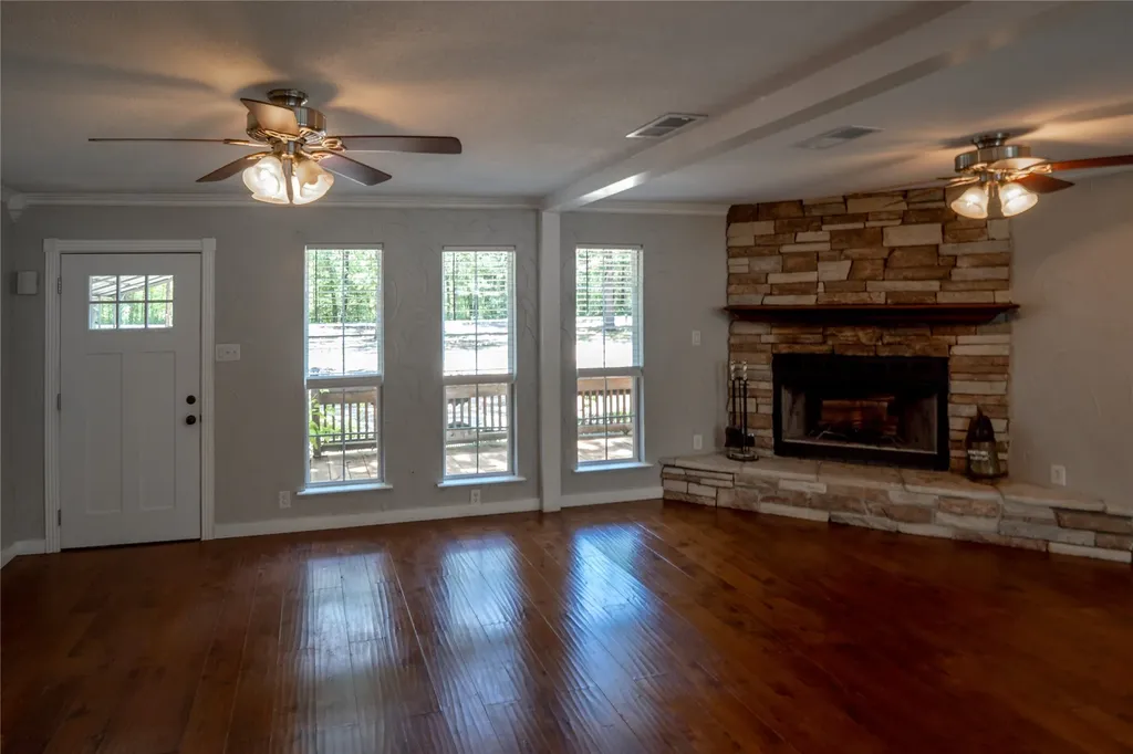 124 Armada Loop Payne Springs TX 75156
