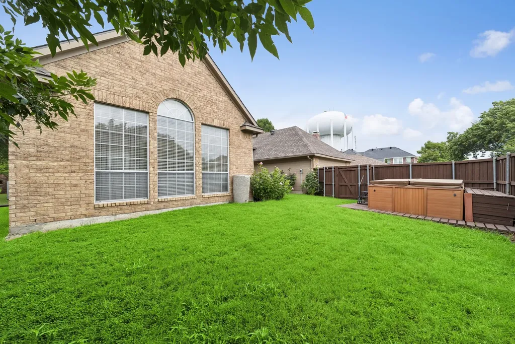 5208 Laser Lane Plano TX 75023