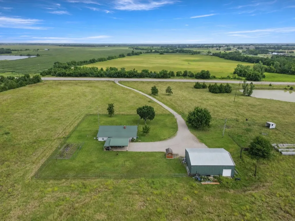 20280 Us Highway 82 W Honey Grove TX 75446