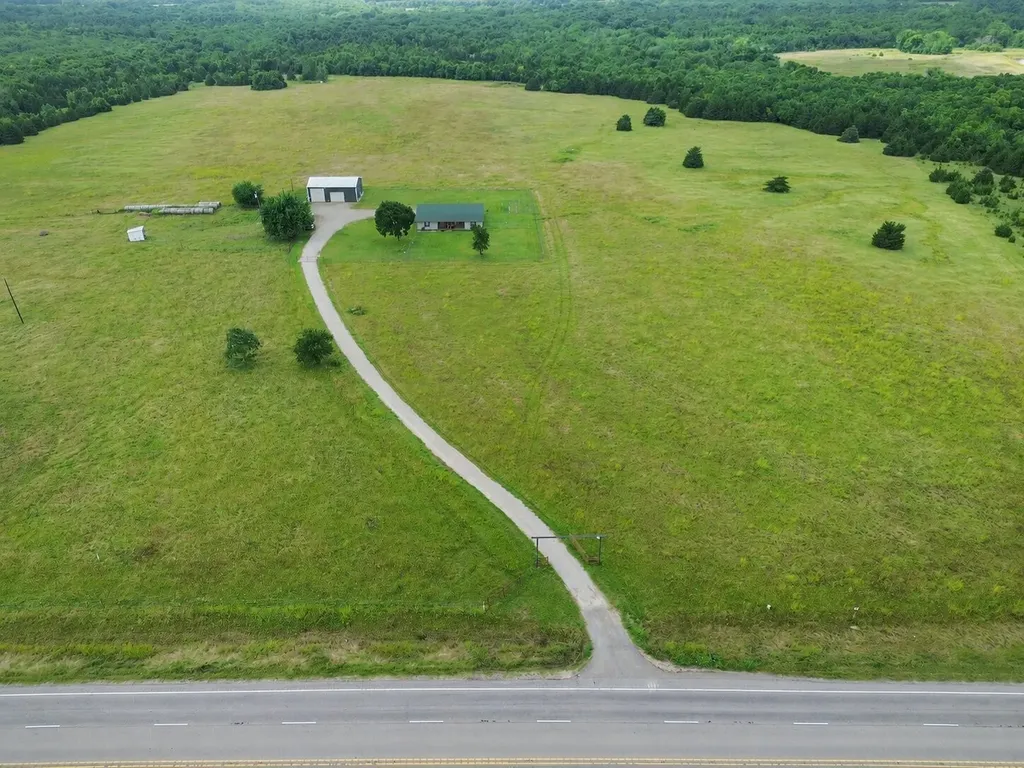 20280 Us Highway 82 W Honey Grove TX 75446