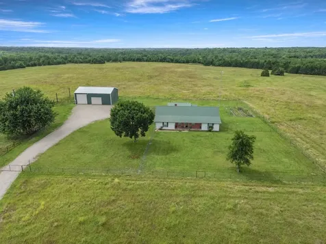 20280 Us Highway 82 W Honey Grove TX 75446