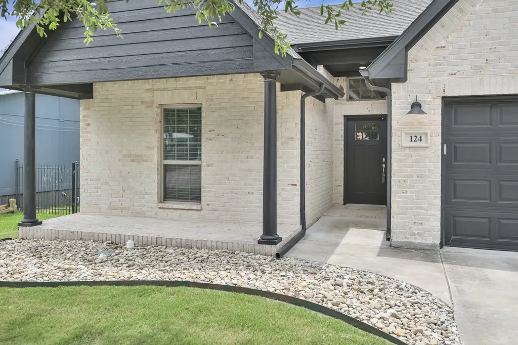 124 Elm Lane Roanoke TX 76262