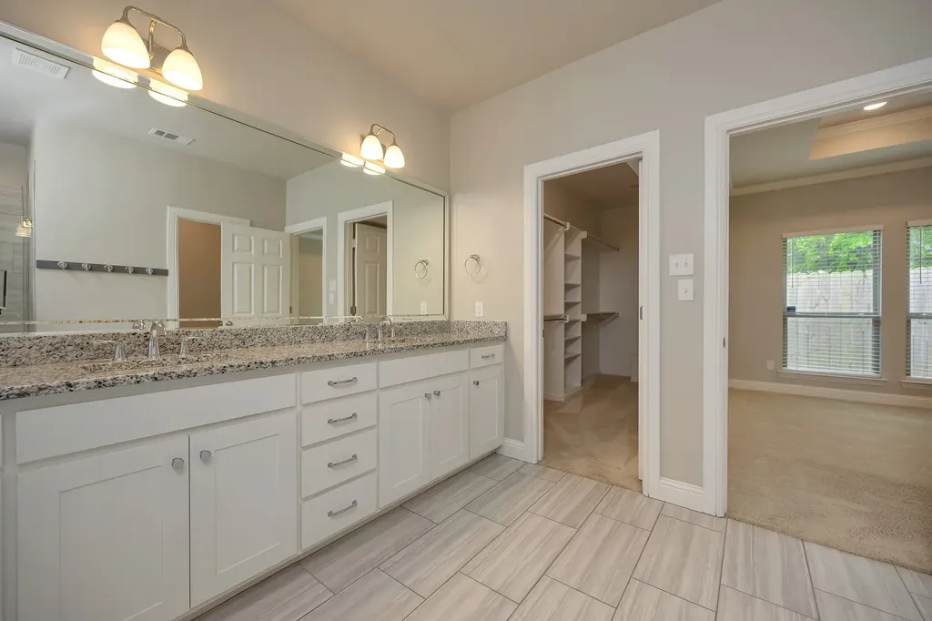124 Elm Lane Roanoke TX 76262