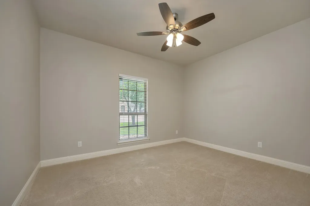 124 Elm Lane Roanoke TX 76262