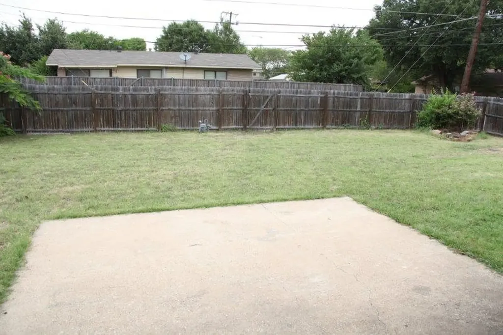 800 Brentwood Lane Richardson TX 75080