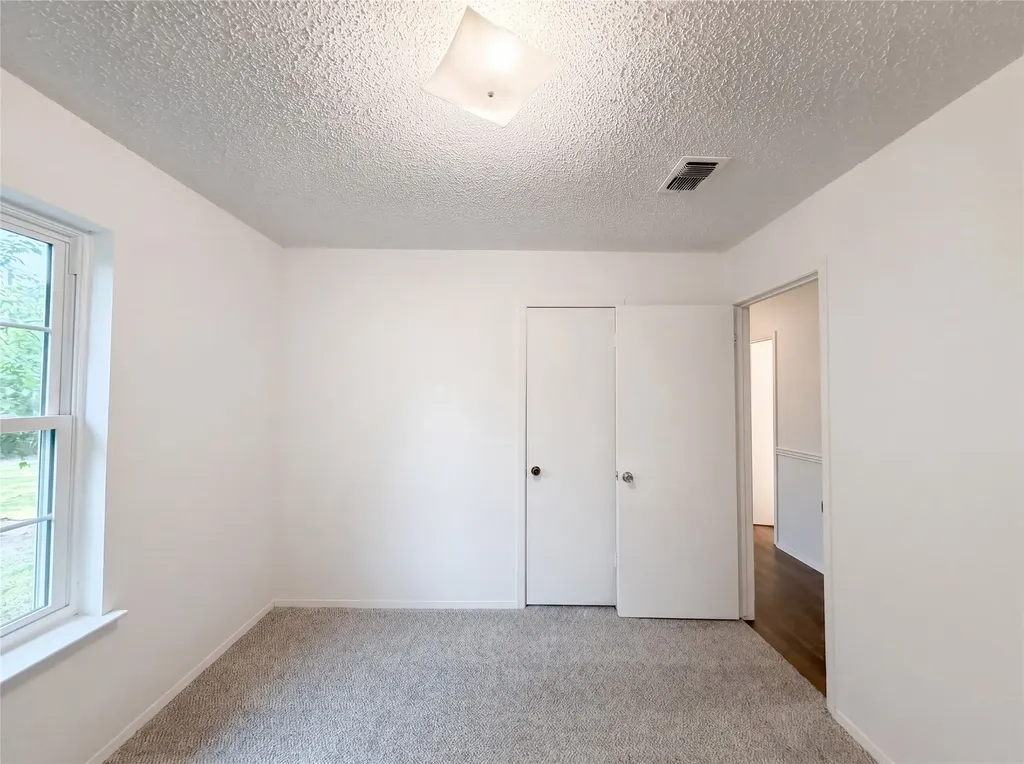 512 Lake Crest Parkway Azle TX 76020