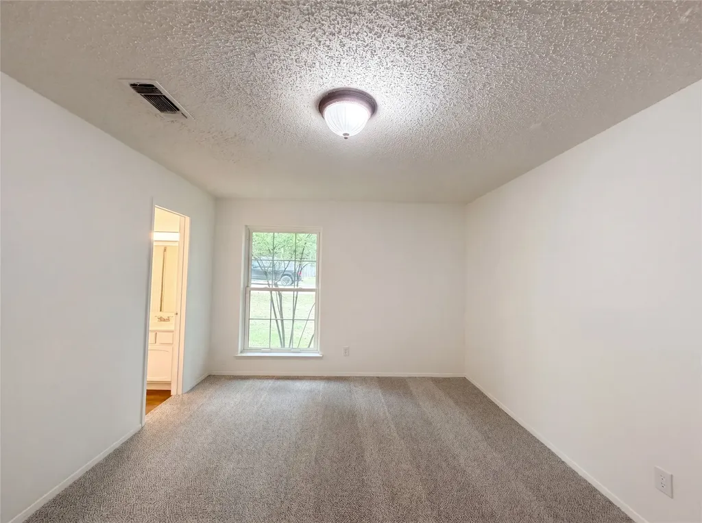 512 Lake Crest Parkway Azle TX 76020