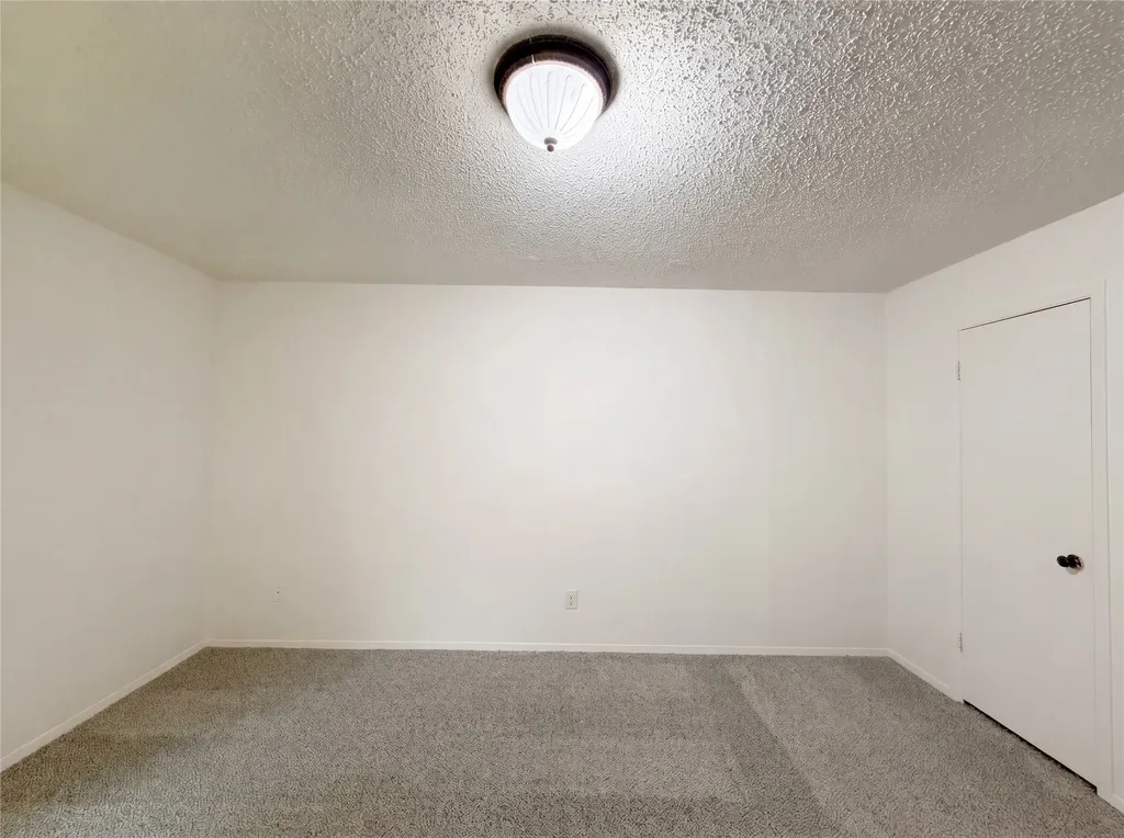 512 Lake Crest Parkway Azle TX 76020