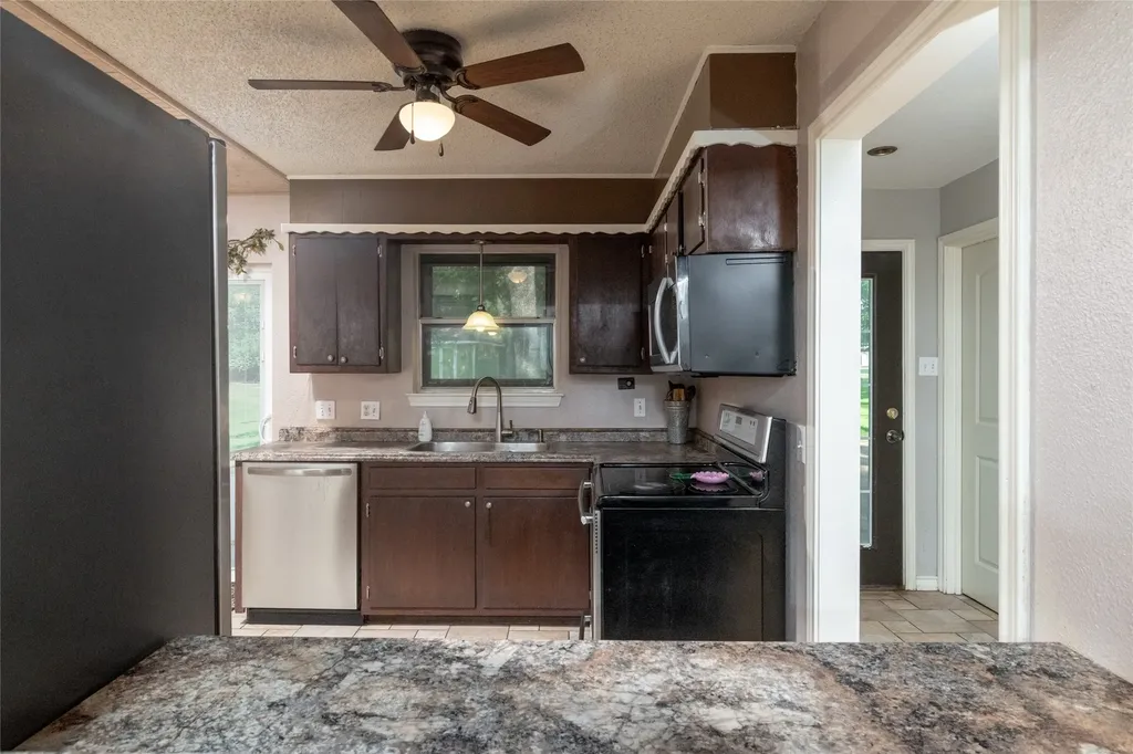 116 La Estada Drive Weatherford TX 76088