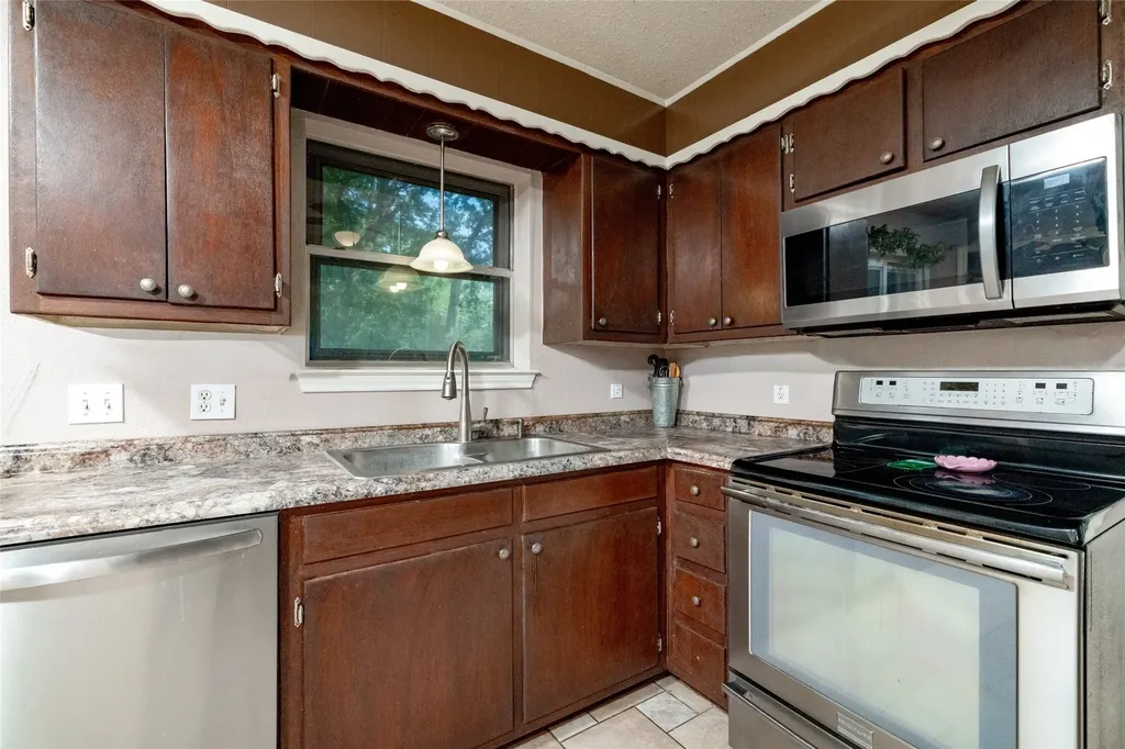 116 La Estada Drive Weatherford TX 76088