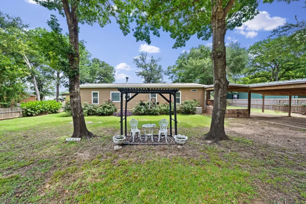 18390 Pine Drive Eustace TX 75124