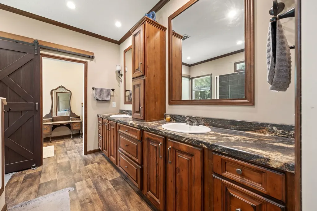18390 Pine Drive Eustace TX 75124