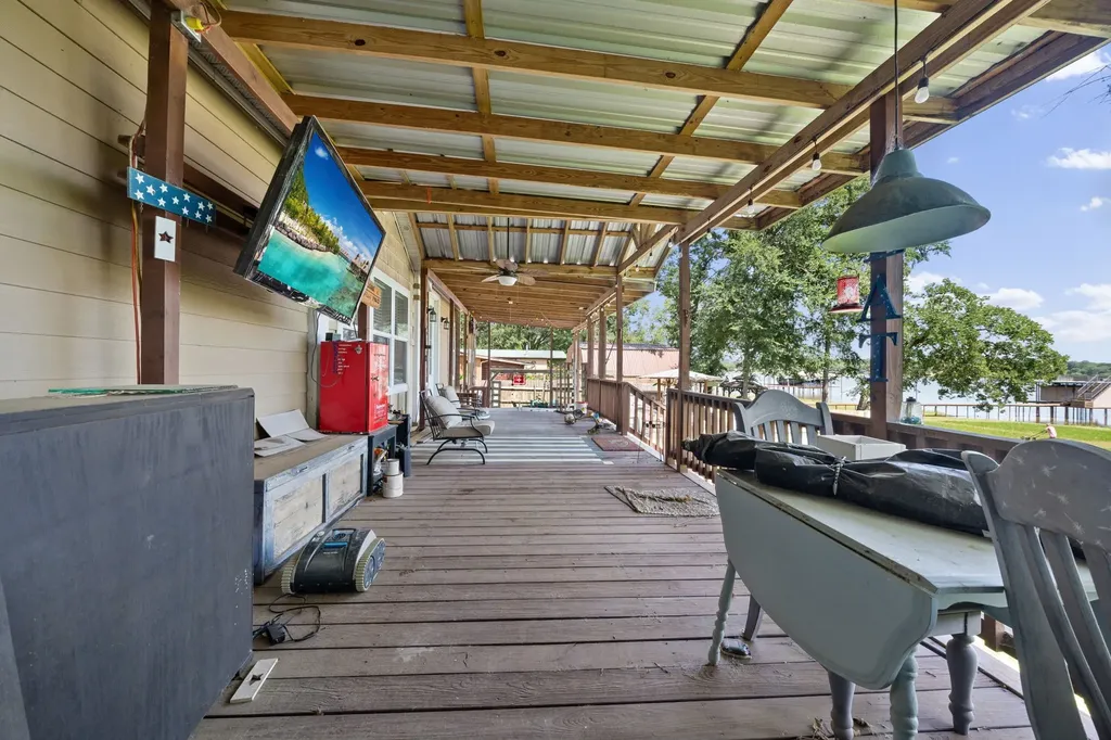 18390 Pine Drive Eustace TX 75124