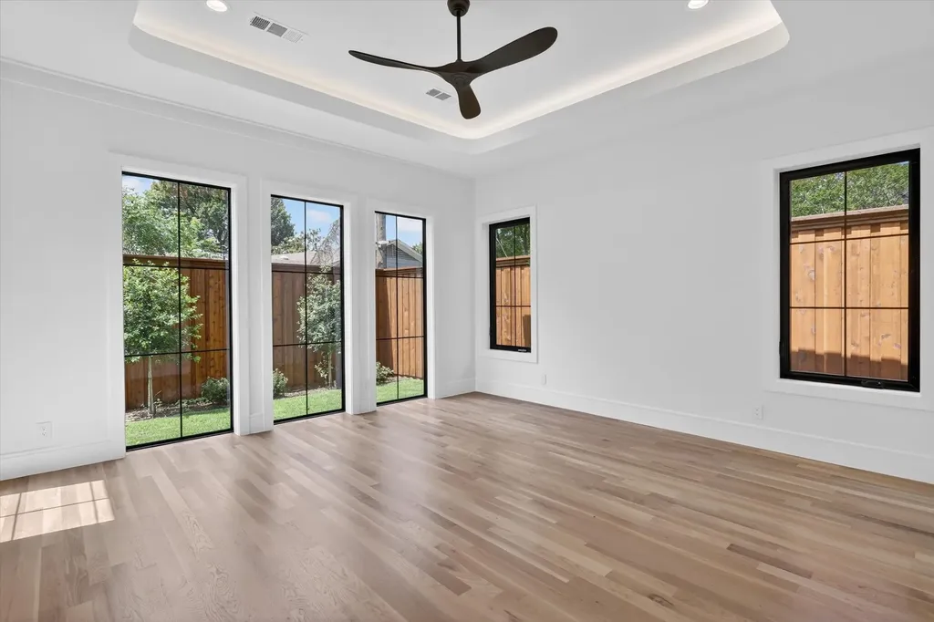 10140 Lakemere Drive Dallas TX 75238