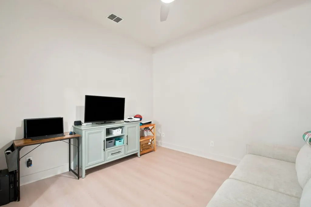 219 Southpeak Lane Ponder TX 76259
