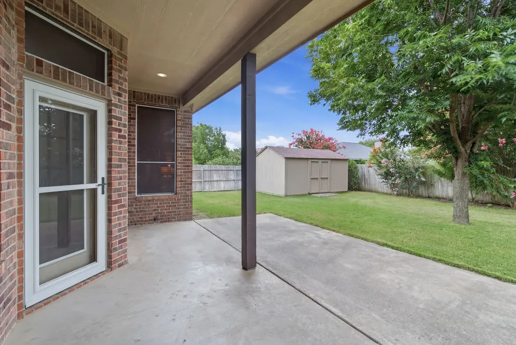 219 Southpeak Lane Ponder TX 76259