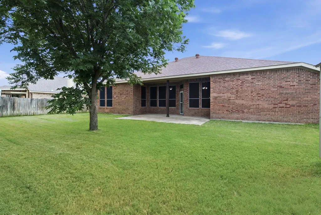 219 Southpeak Lane Ponder TX 76259