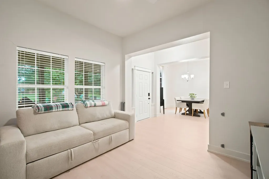 219 Southpeak Lane Ponder TX 76259