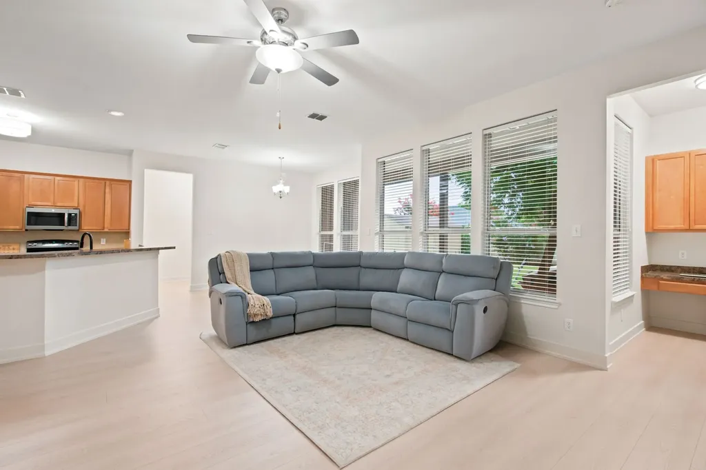 219 Southpeak Lane Ponder TX 76259